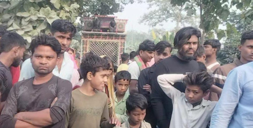 सड़क दुर्घटना में 18 वर्षीय युवक की मौत, सड़क जाम कर प्रदर्शन