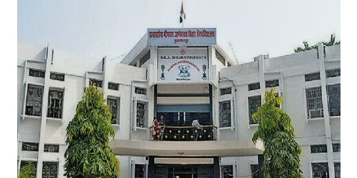 छात्रों की मांगों पर घिरा BRABU, भूख हड़ताल के बीच वित्तीय मामलों की जांच के आदेश