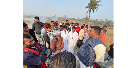 गायघाट में भीषण हत्या पर फूटा गुस्सा, अंतिम संस्कार में पहुंचे प्रभात किरण, पुलिस पर लगाए गंभीर आरोप