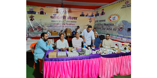 आधी रात से भोर तक डीएम का अशोक धाम दौरा, श्रद्धालुओं की सुविधाओं को लेकर दिए कई अहम निर्देश