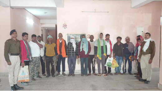 मद्य निषेध पुलिस का मेगा ऑपरेशन, 17 ठिकानों से भारी मात्रा में शराब जब्त