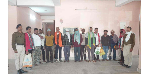 मद्य निषेध पुलिस का मेगा ऑपरेशन, 17 ठिकानों से भारी मात्रा में शराब जब्त