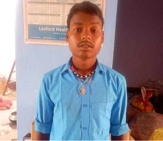 टीबी से उबरे गोपी ने ईंट-भट्टे के मजदूरों को दी सावधानी बरतने की सलाह