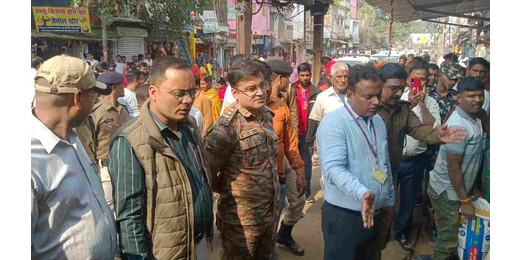 लखीसराय में अतिक्रमण पर कार्यवाही तेज, प्रशासन ने फुटपाथ कराया मुक्त