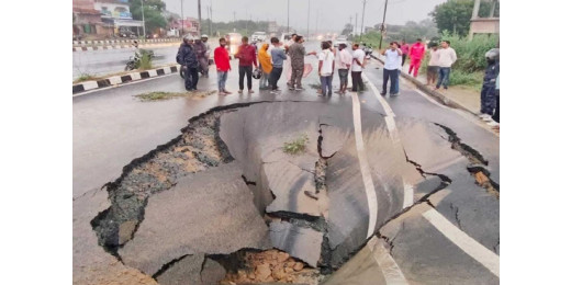 उद्घाटन के 21 दिन बाद ही धंसी झारखंड की पहली 8 लेन सड़क, नर्सिंग छात्रा गंभीर रूप से घायल