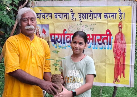 पुलवामा बरसी और महाशिवरात्रि पर पर्यावरण भारती का पौधारोपण, शहीदों को श्रद्धांजलि