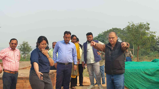 लाली पहाड़ी में सौंदर्यीकरण कार्य तेज, डीएम ने लिया कार्यों का जायजा