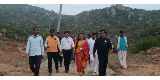 सत्संडा पहाड़ी बनेगा नया पर्यटन हब, डीएम ने किया स्थल निरीक्षण