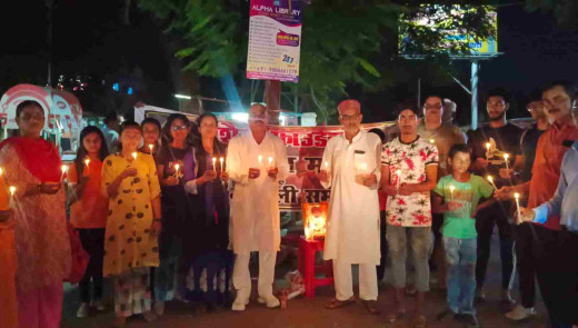 मां द्वारा 3 वर्षीय मासूम की गला रेतकर की गई हत्या, शहरवासीयों ने दी श्रद्धांजली