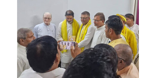अविनाश तिरंगा ने थामा जन सुराज का दामन, प्रशांत किशोर ने जनसुराज में कराया शामिल
