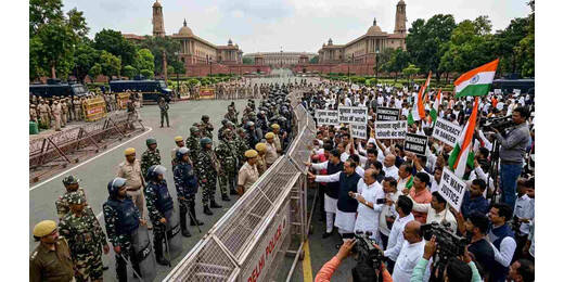 चुनाव आयोग के खिलाफ विपक्ष का बड़ा प्रदर्शन, संसद से आयोग कार्यालय तक मार्च की तैयारी