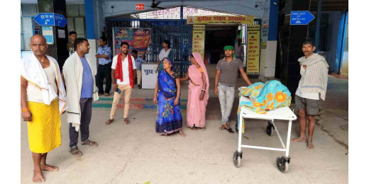सड़क पार करते समय वृद्धा को अज्ञात वाहन ने कुचला