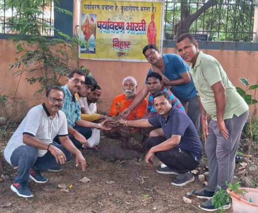पौधारोपण अभियान मानव जीवन के लिए लाभप्रद : रामबिलास शांडिल्य