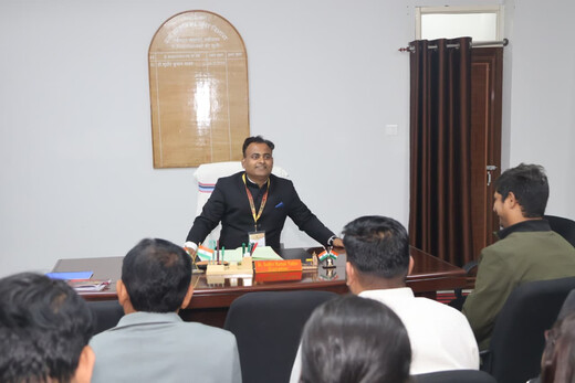 कोसी स्नातक निर्वाचन तैयारी की विस्तृत समीक्षा, राजनीतिक दलों को सौंपी गई ड्राफ्ट मतदाता सूची