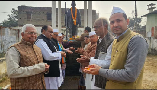 कांग्रेस ने मनाई महात्मा गांधी की 77 वीं पुण्यतिथि
