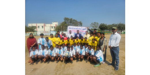 गांधी मैदान में छात्राओं का दमदार प्रदर्शन, फुटबॉल मैच में बिहरौरा टीम विजयी