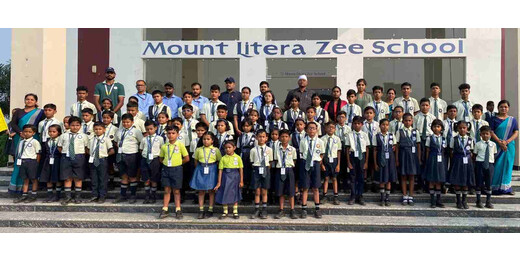 माउंट लिटरा ज़ी स्कूल में प्रतिभा सम्मान समारोह, उत्कृष्ट अंक पाने वाले विद्यार्थियों को मिले विशेष बैज