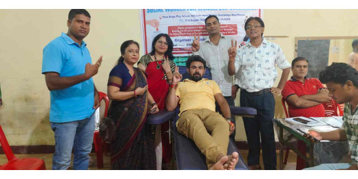इमलीचट्टी स्थित फर्स्ट स्टेज स्कूल में मुफ्त स्वास्थ्य जांच और रक्तदान शिविर का आयोजन
