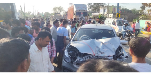 मोतिहारी में रफ्तार का कहर, आपस टकरायी तीन गाड़ियां, कई घायल,चार गंभीर