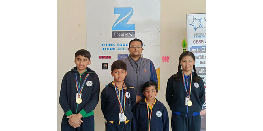 लखीसराय के माउंट लिट्रा जी स्कूल के छात्रों ने जीते गोल्ड मेडल, प्रार्थना सभा में हुआ सम्मान