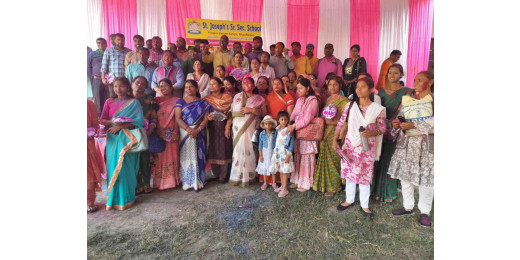 संत जोसेफ स्कूल में धूमधाम से मना होली मिलन समारोह, रंगारंग प्रस्तुतियों ने बांधा समां