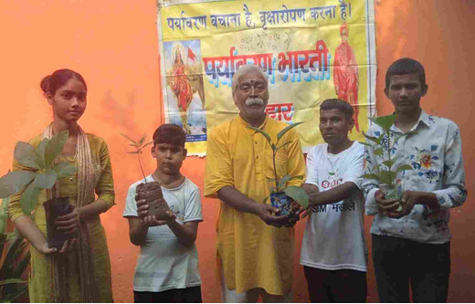 विश्व गोरिल्ला दिवस पर पर्यावरण भारती ने किया पौधारोपण