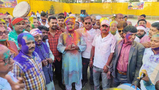 होली पर्व आपसी भाईचारे का प्रतीक, पूर्व मंत्री अजीत कुमार ने दी शुभकामनाएं