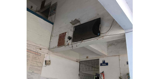 सदर अस्पताल के ओपीडी में लगा डिस्प्ले महीनों से है बंद