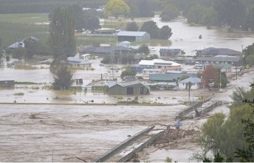 न्यूजीलैंड में चक्रवात के बाद बाढ़ बनी मुसीबत, एक तिहाई आबादी प्रभावित