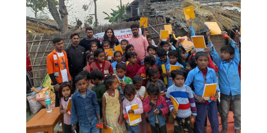 टीम आस ने बच्चों के बीच आयोजित की चित्रकला प्रतियोगिता
