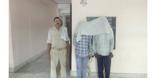 लखीसराय से भारी मात्रा में विदेशी शराब बरामद, चार पहिया वाहन के साथ दो धंधेबाज गिरफ्तार