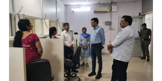डीडीसी ने किया डीआरसीसी का निरीक्षण और योजनाओं की समीक्षा