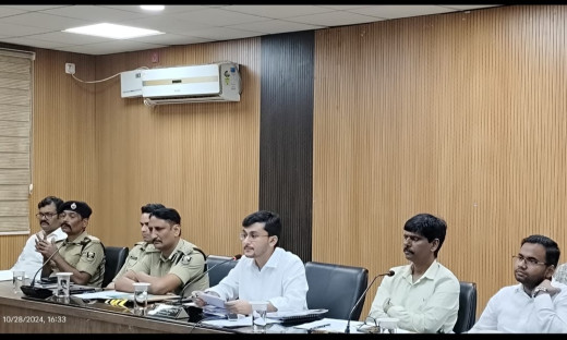 दीपावली और छठ पर्व के सुरक्षित एवं सुचारू आयोजन को लेकर उच्चस्तरीय बैठक