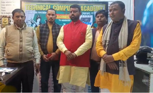 चंपारण एकेडमी में विद्यार्थियों व समाजसेवियों ने मनाया सरस्वती पूजा