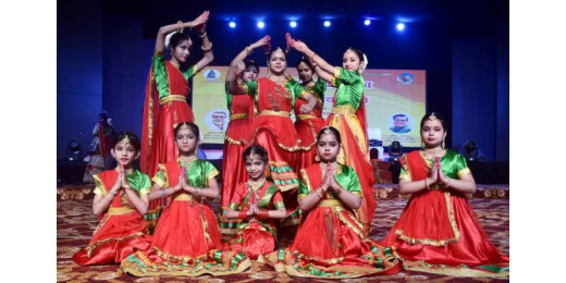 ओड़िसी नृत्य एवं शक्ति एवं शिव स्वरूप नाटिका से मंत्र मुग्ध हुए दर्शक