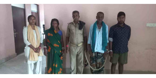 13 लीटर महुआ शराब के साथ महिला समेत तीन तस्कर गिरफ्तार