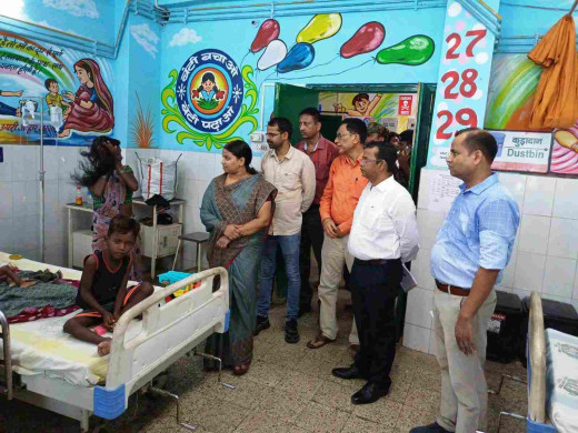 जिप अध्यक्षा व डीडीसी ने किया सदर अस्पताल का निरीक्षण, दुर्दशा पर जताई कड़ी नाराजगी