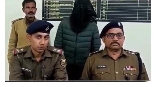 लोडेड देशी कट्टा व कारतूस के साथ राहुल झा गिरफ्तार