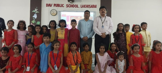 डीएवी स्कूल में दीपावली और छठ पर सांस्कृतिक कार्यक्रम, बच्चों ने मनमोहक प्रस्तुतियों से मोहा सबका मन