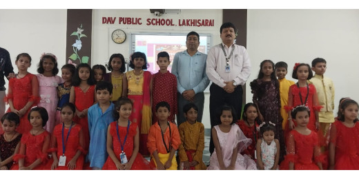 डीएवी स्कूल में दीपावली और छठ पर सांस्कृतिक कार्यक्रम, बच्चों ने मनमोहक प्रस्तुतियों से मोहा सबका मन