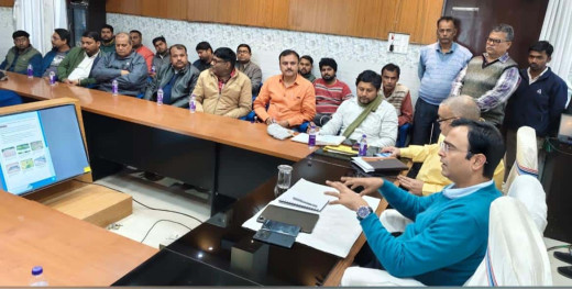 नगर निगम में वर्षा जल संचयन एवं जल पुनर्भरण पर हुई समीक्षा बैठक