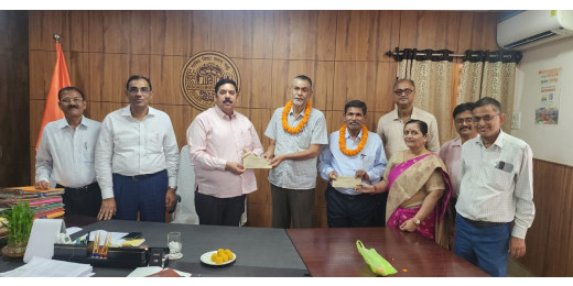 बिहार विश्वविद्यालय में दो वरिष्ठ अधिकारियों का सेवानिवृत्ति सम्मान समारोह आयोजित