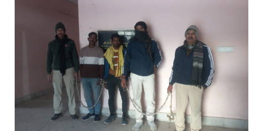 22 लीटर विदेशी शराब बरामद, तीन गिरफ्तार