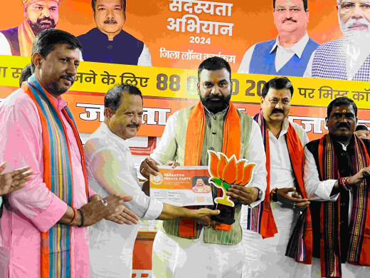 भाजपा के जिला सदस्यता अभियान की उपमुख्यमंत्री ने की शुरुआत