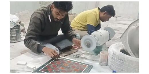 प्रधानमंत्री मोदी ने पुतिन को भेंट किया आगरा का हस्तशिल्प शतरंज, कारीगरों में उत्साह