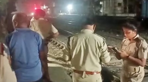 आरपीएफ इंस्पेक्टर के यहां छापा,विदेशी शराब व एक लाख नगदी बरामद