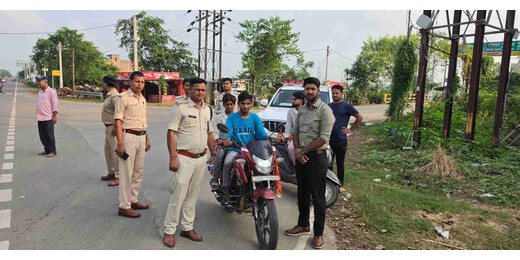 लखीसराय में सड़क दुर्घटनाएं रोकने की पहल, परिवहन विभाग ने चलाया विशेष जांच अभियान