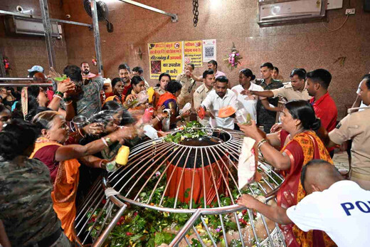 दूसरी सोमवारी पर अशोक धाम में उमड़ा शिवभक्तों का सैलाब, ‘बोल बम’ से गूंजा परिसर