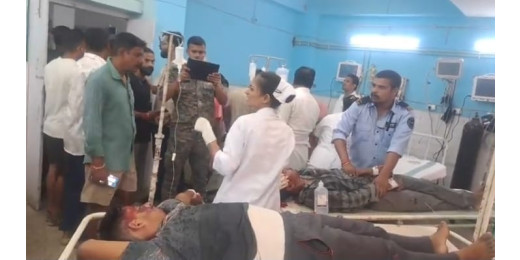 पिकअप और मोटरसाइकिल के टक्कर में एक ही गॉंव के तीन लोग हुए जख्मी, हुए पटना रेफर  