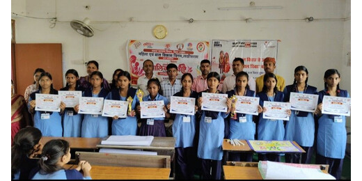 लखीसराय में बालिका दिवस पर छात्राओं की प्रतिभा को सम्मान, बाल विवाह रोकने की दिलाई शपथ